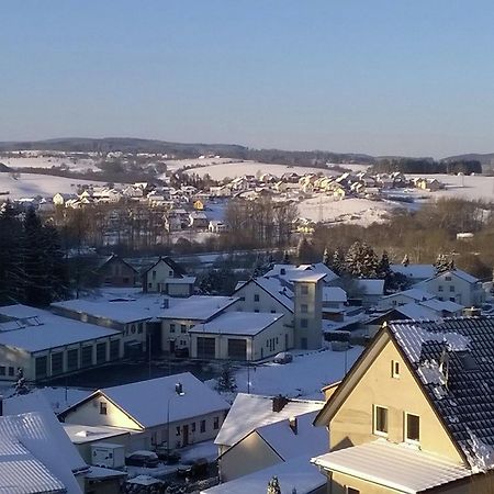 Charming Apartment In Gerolstein Germany With Large Verandah Exterior foto